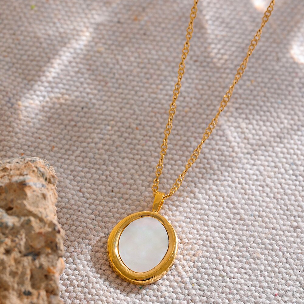 Oval Necklace